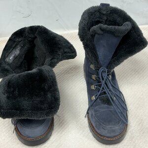 STUART WEITZMAIN-Women-58245-Navy Suede -Faur fur lining-Boots.Sz-7.5M.Spain.Use